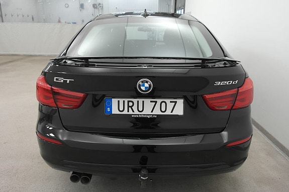 BMW 320 8 of 21