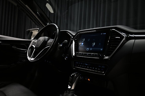 Isuzu D-max 30 of 30