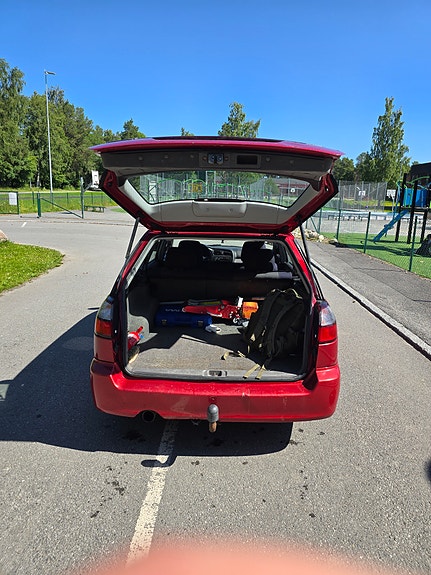 Subaru Legacy 7 of 8