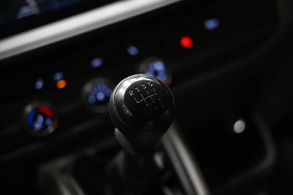 Volkswagen Transporter 28 of 30