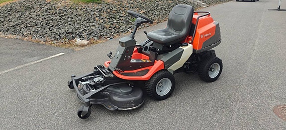 Husqvarna Rider 418ts awd 2015