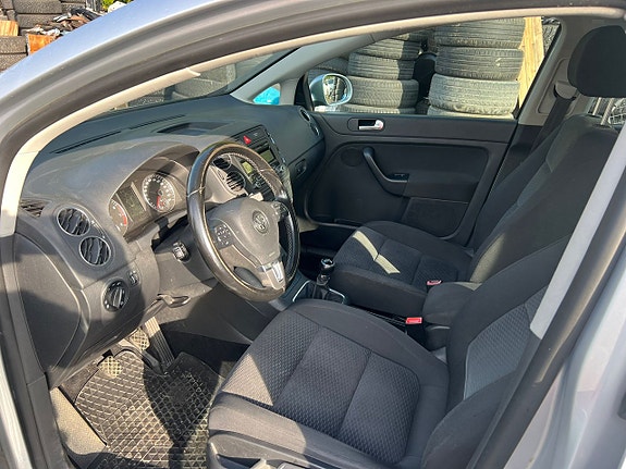 Volkswagen Golf Plus 9 of 9