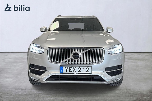 Volvo XC90 6 of 26