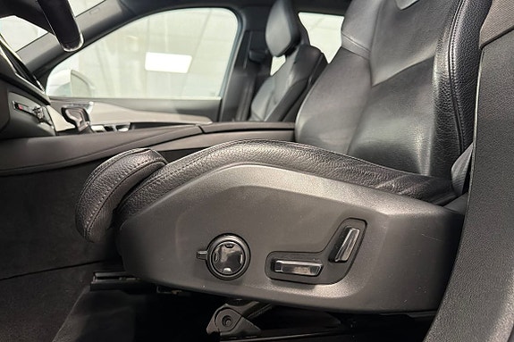 Volvo XC90 21 of 26