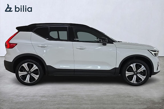 Volvo XC40 18 of 23