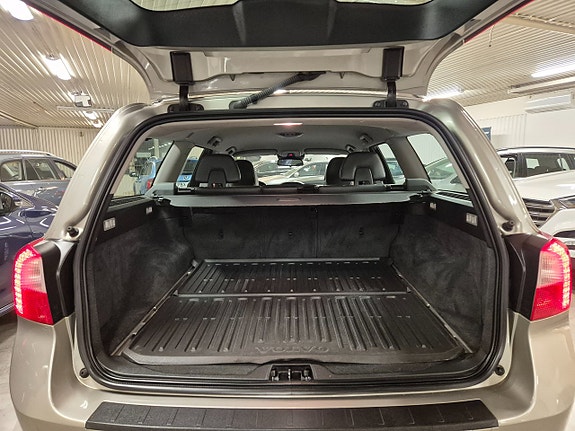 Volvo V70 14 of 22