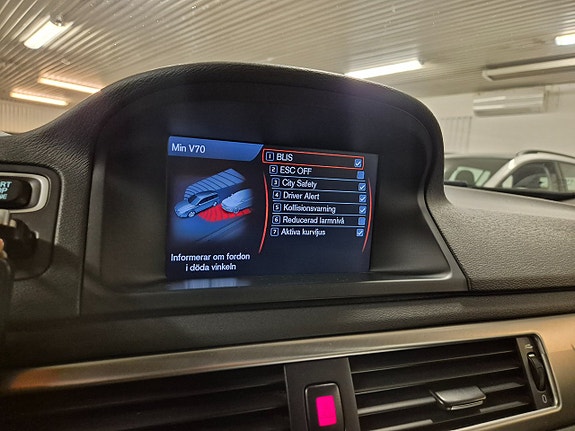 Volvo V70 18 of 22