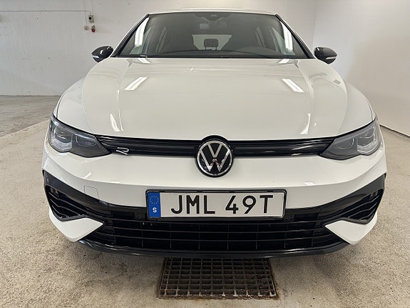 Volkswagen Golf VIII 7 of 18