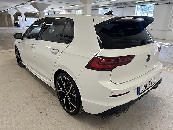 Volkswagen Golf VIII 5 of 18