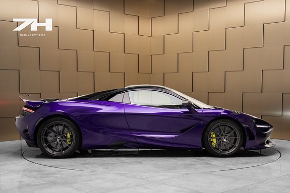 McLaren 750S 27 of 28