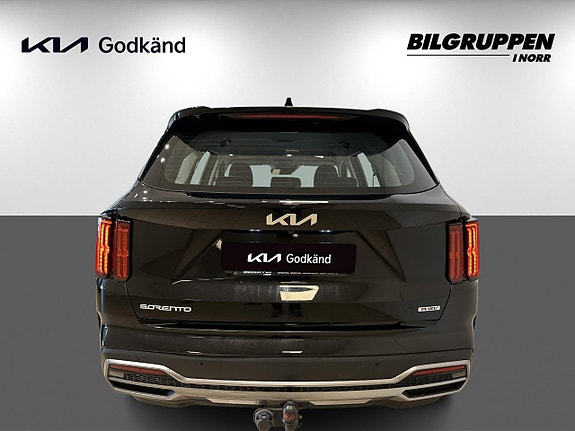 Kia Sorento 5 of 18
