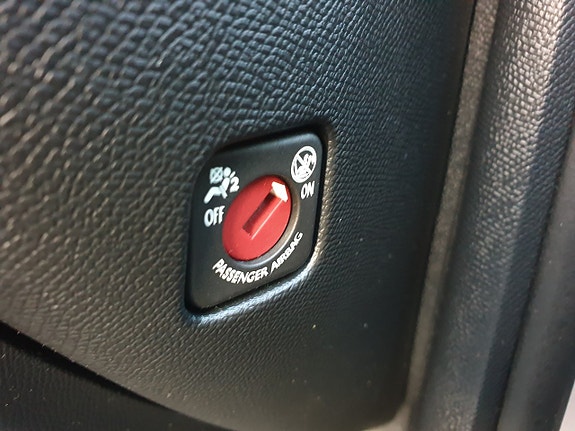 Peugeot 308 SW 21 of 24