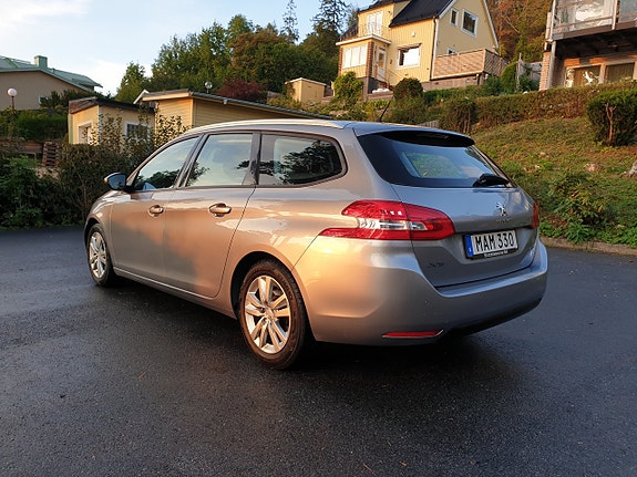 Peugeot 308 SW 7 of 24