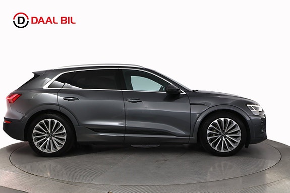 Audi Q8 e-tron 5 of 30