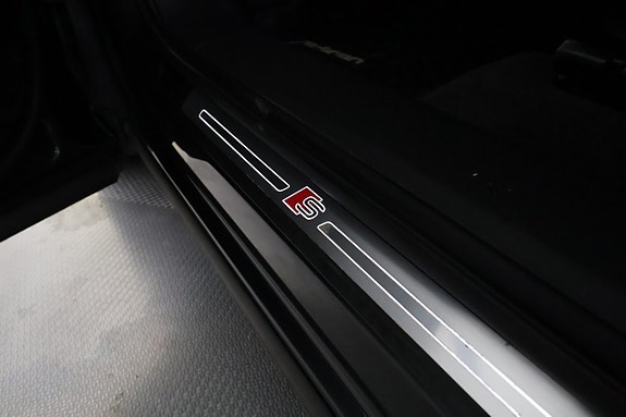 Audi Q8 e-tron 12 of 30