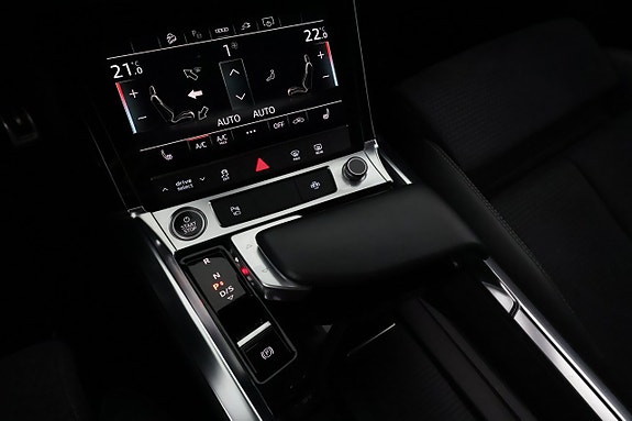 Audi Q8 e-tron 26 of 30