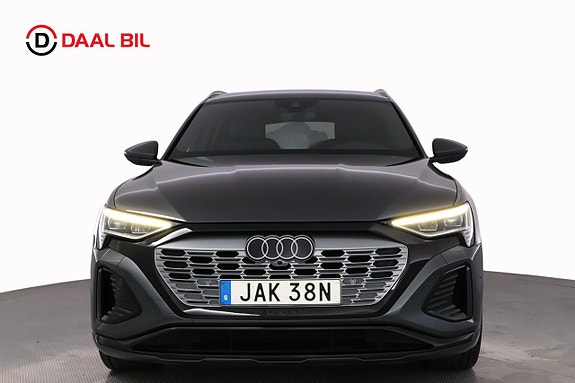 Audi Q8 e-tron 2 of 30