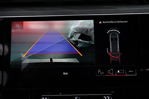 Audi Q8 e-tron 22 of 30
