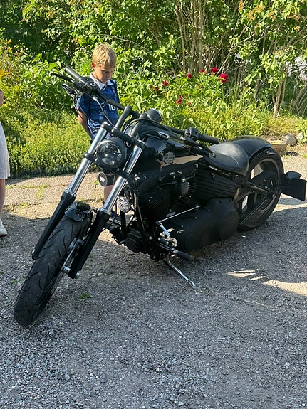 Harley-Davidson Rocker 2 of 3