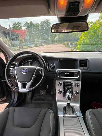Volvo V60 4 of 4