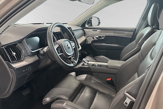 Volvo XC90 7 of 23