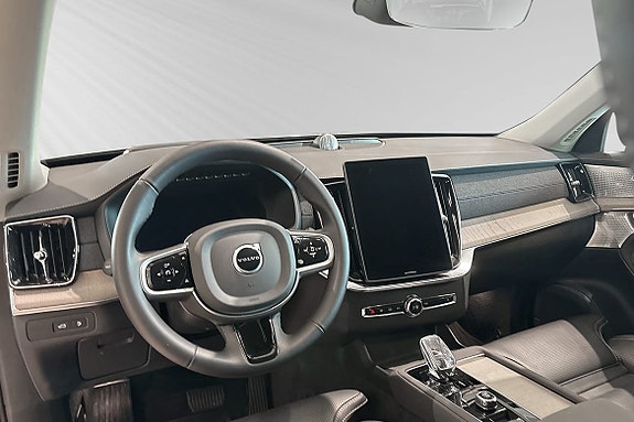 Volvo XC90 9 of 23