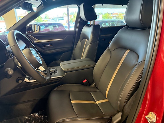 Mazda CX-80 3 of 5