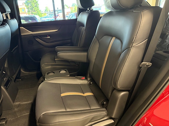 Mazda CX-80 4 of 5