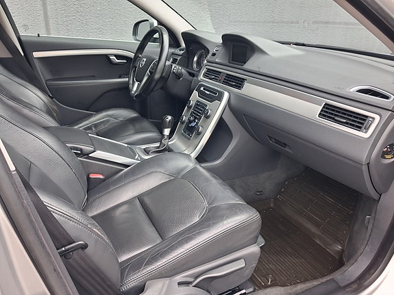 Volvo V70 5 of 7