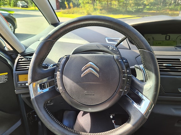 Citroen Grand C4 Picasso 2 of 10