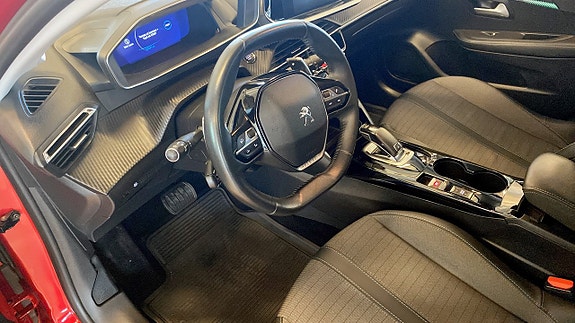Peugeot 208 7 of 14