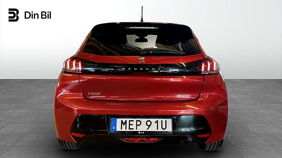 Peugeot 208 5 of 14