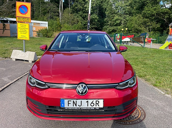Volkswagen Golf VIII 4 of 6