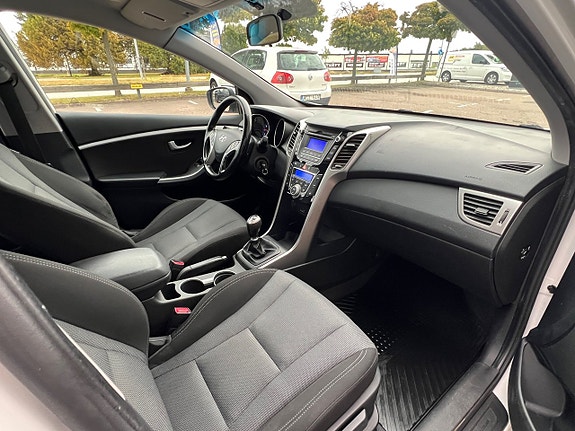 Hyundai i30 11 of 20