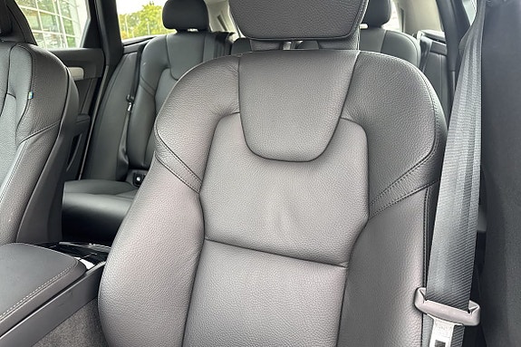 Volvo V90 15 of 16