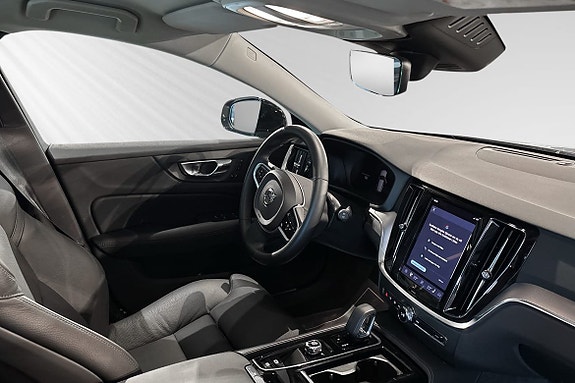 Volvo V60 10 of 17