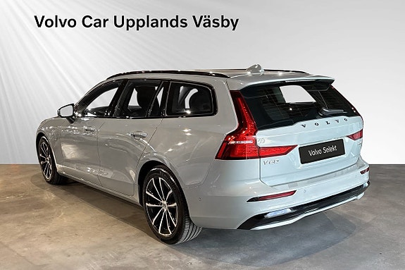 Volvo V60 4 of 17