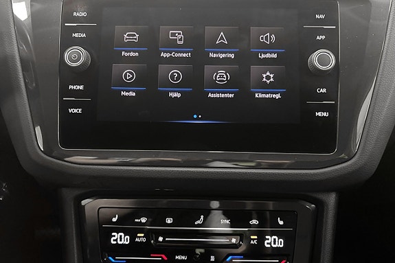 Volkswagen Tiguan 23 of 23