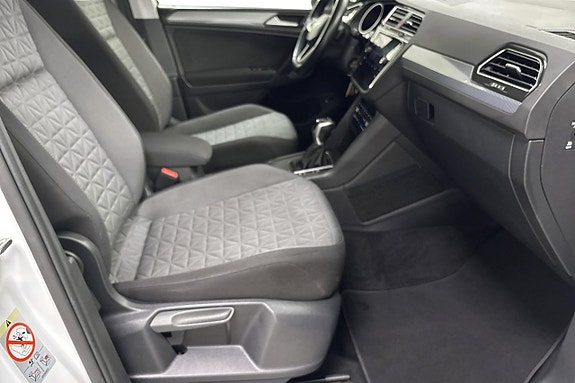 Volkswagen Tiguan 14 of 23