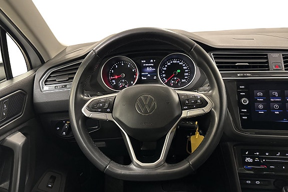 Volkswagen Tiguan 12 of 23