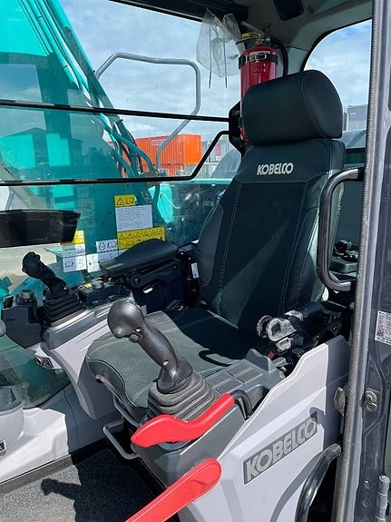 Kobelco SK130-11 5 of 12