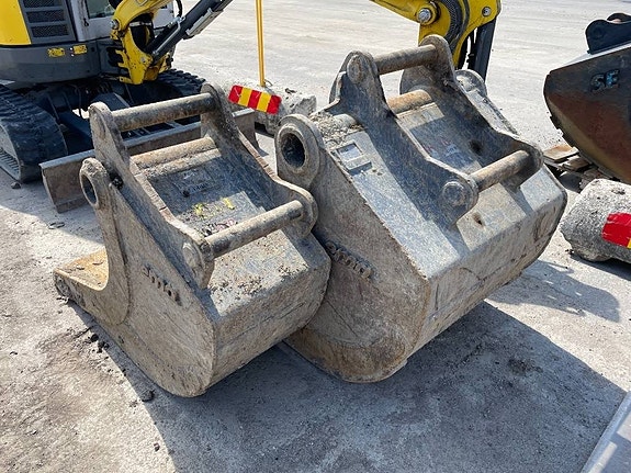 Kobelco SK130-11 9 of 12