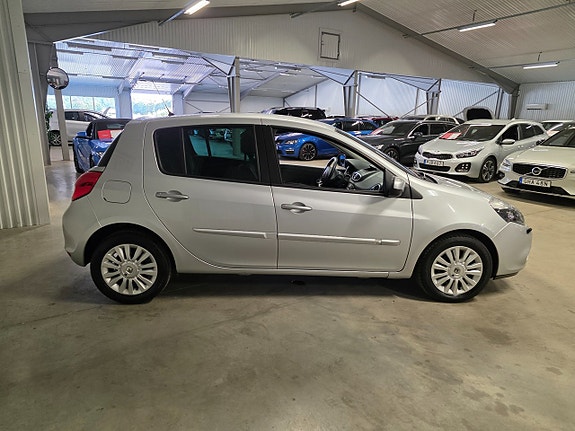 Renault Clio 3 of 10