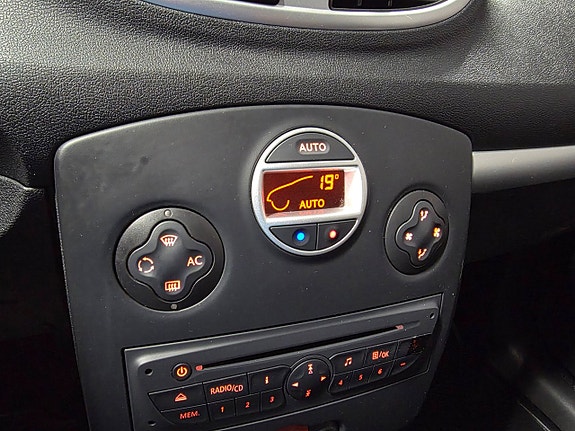 Renault Clio 9 of 10