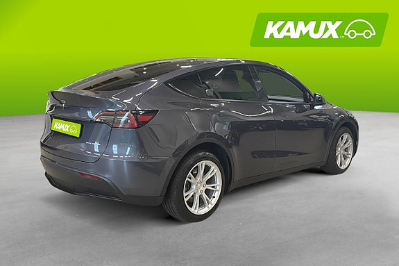 Tesla Model Y 4 of 16