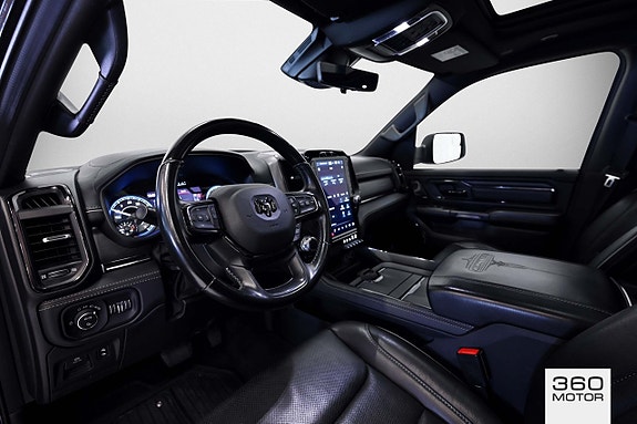 Dodge RAM 1500 9 of 12