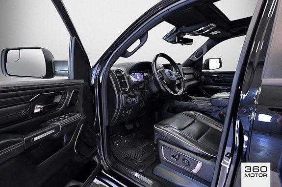Dodge RAM 1500 8 of 12