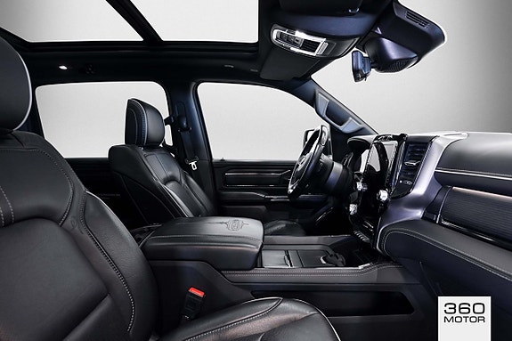 Dodge RAM 1500 10 of 12