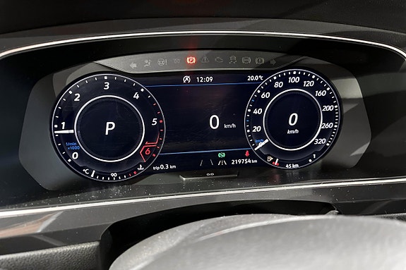 Volkswagen Tiguan Allspace 24 of 28