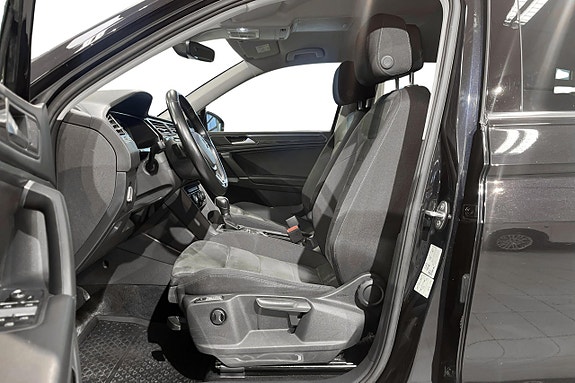 Volkswagen Tiguan Allspace 14 of 28